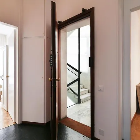 Primopiano - Valparaiso Apartment Milan