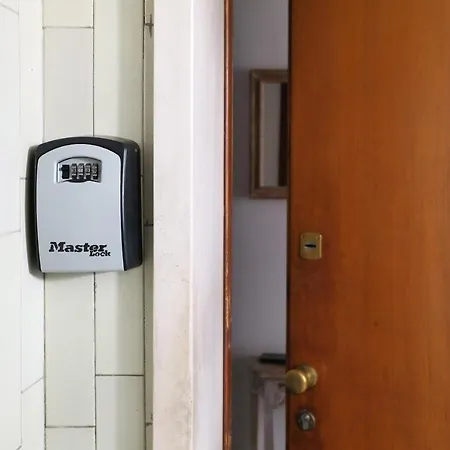 Primopiano - Valparaiso Apartament Mediolan